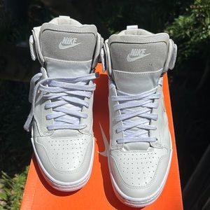 Nike women’s hightop 8.5